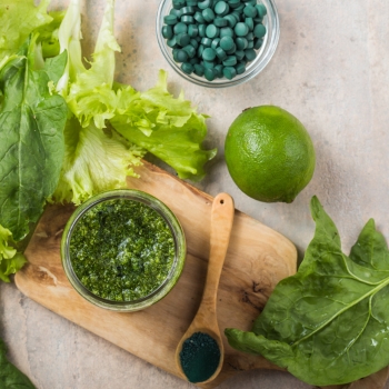 SPIRULINA ODKWASZA ORGANIZM I OCZYSZCZA Z TOKSYN